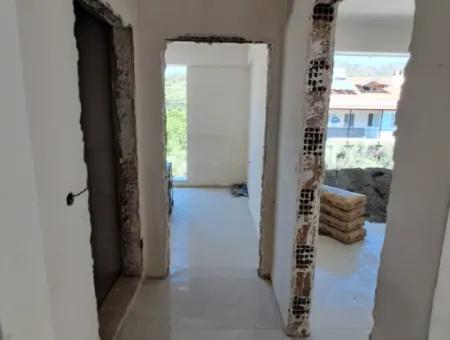 Ortaca Çaylı Sitesinde Havuzlu 2+1 Daire