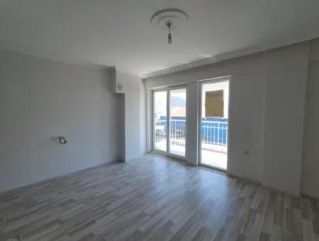 Ortaca Cumhuriyet De 1+1 Geniş Kiralık Daire