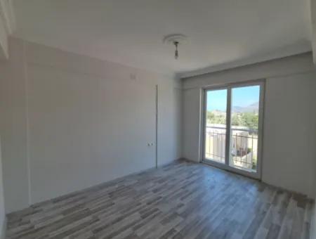 Ortaca Cumhuriyet De 1+1 Geniş Kiralık Daire