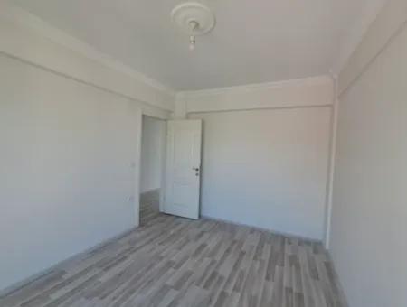 Ortaca Cumhuriyet De 1+1 Geniş Kiralık Daire