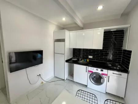 Günaydın Emlak'tan Antalya Sidede Satılık 1+0 Eşyalı Havuzlu Sitede Stüdyo Daire