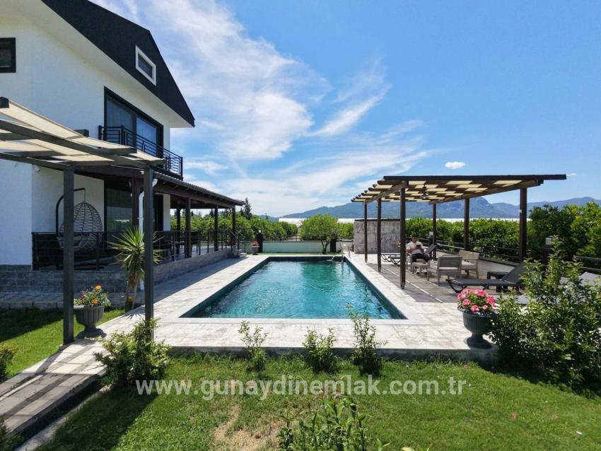 Ortaca Eskiköy Mah. Satılık 4+1 Çiftlik Evi - 14.100 m²
