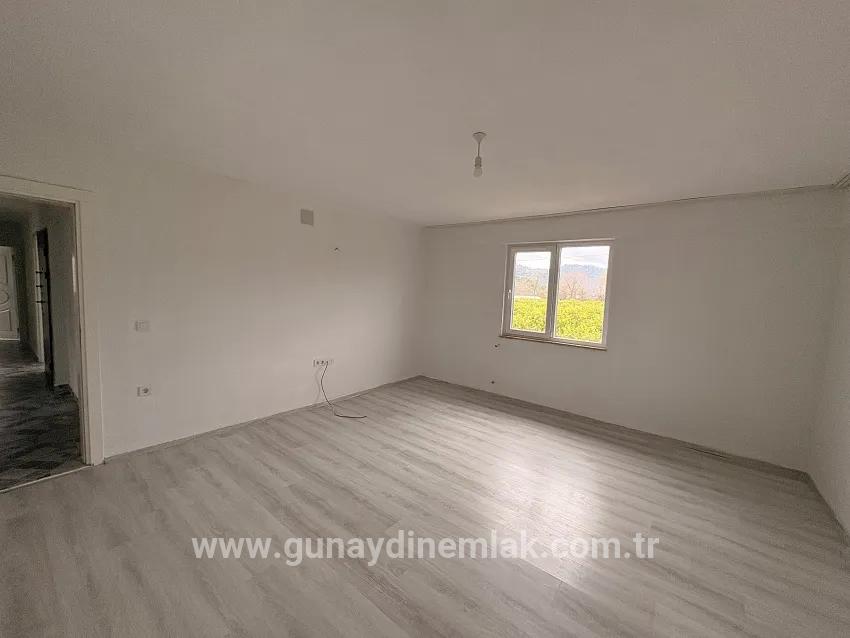 Ortaca Gölbaşı Mah. Kiralık 4+1 Daire - 165 m²