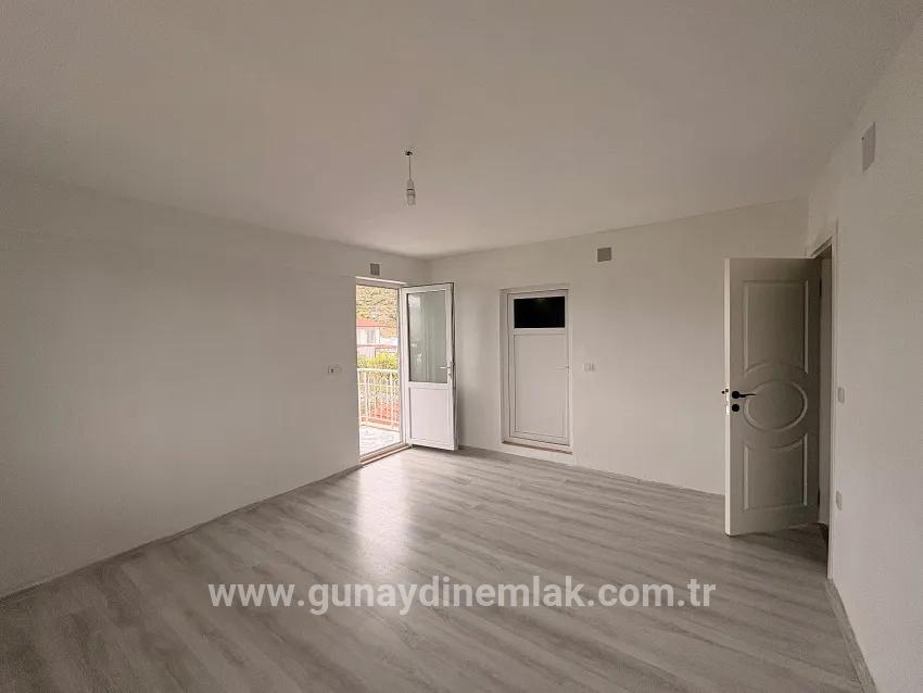 Ortaca Gölbaşı Mah. Kiralık 4+1 Daire - 165 m²